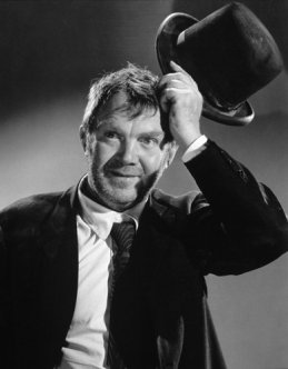 Thomas Mitchell defines WHAT A CHARACTER! – Once upon a screen…